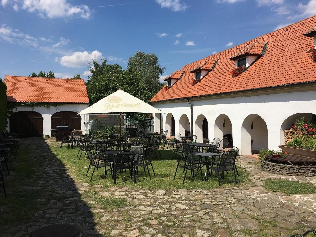 Habansky Dum Otel Dolni Vestonice Dış mekan fotoğraf