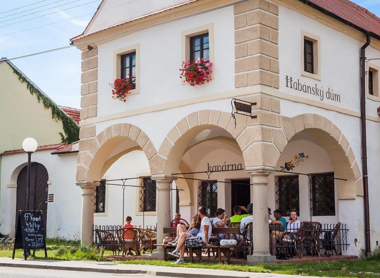 Habansky Dum Otel Dolni Vestonice Dış mekan fotoğraf