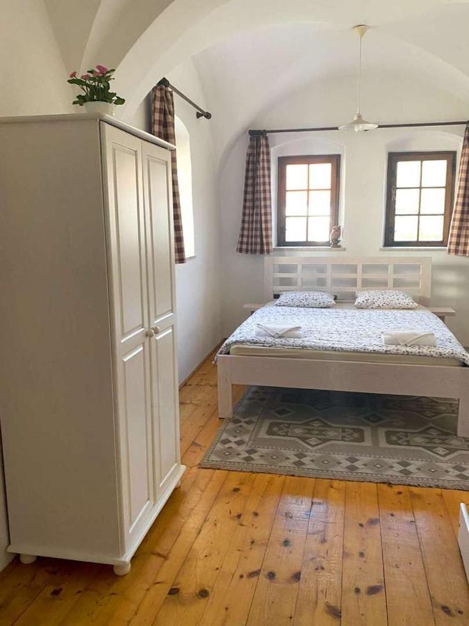 Habansky Dum Otel Dolni Vestonice Dış mekan fotoğraf